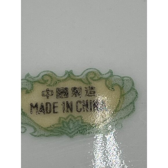 Vintage Floral China Tea Cup & Saucer Set With Pink Roses & Gold Trim - Picture 4 of 5